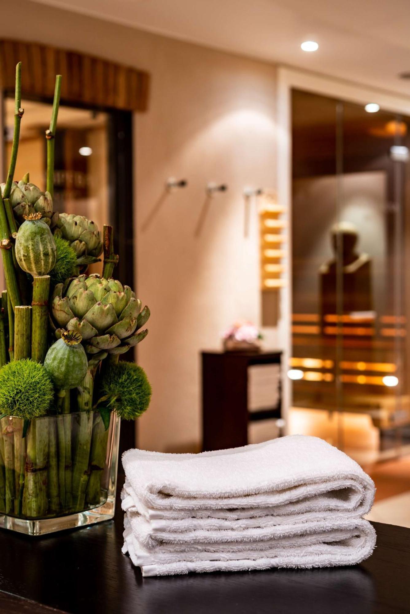 Park Plaza 4*